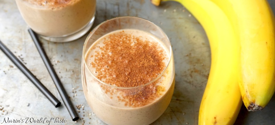 Raw Cacao, Almond, and Chia Smoothie